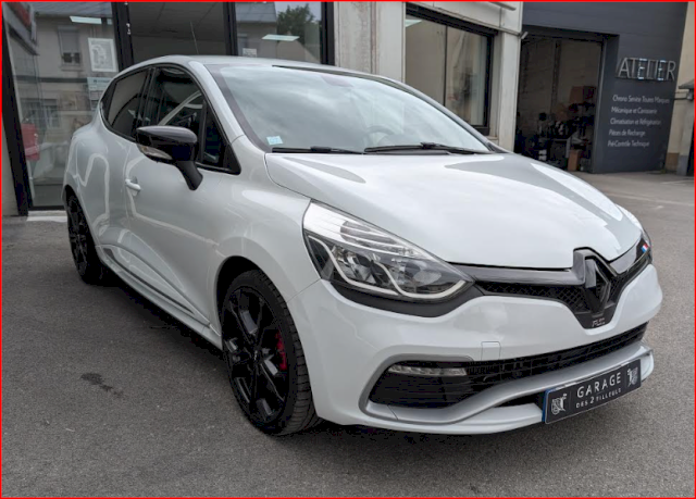Renault Renault Clio IV (B98) 1.6 T 200ch RS EDC