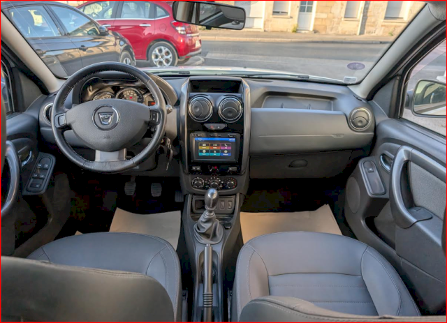 Dacia Dacia Duster I (H79) 1.2 TCe 125ch Black Touch 4X2