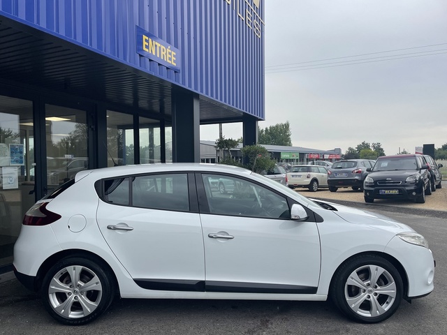 Renault Renault Megane III 1.9L dCi 130ch ECO2 DYNAMIQUE