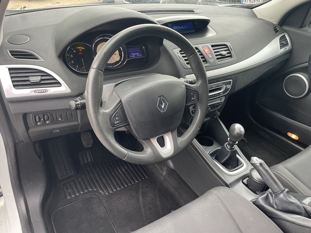 Renault Renault Megane III 1.9L dCi 130ch ECO2 DYNAMIQUE