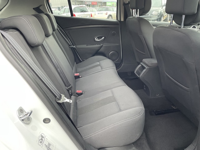 Renault Renault Megane III 1.9L dCi 130ch ECO2 DYNAMIQUE