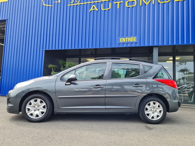 Peugeot Peugeot 207 SW 1.4L i Break 75ch ACCESS 1ERE MAIN