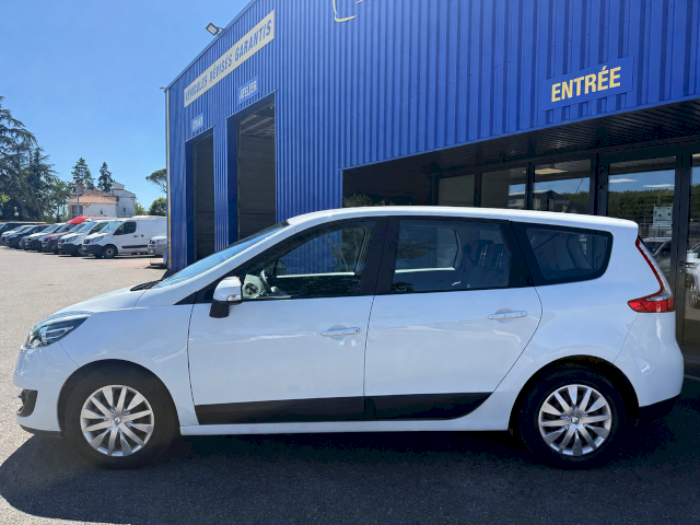 Renault Renault Grand Scenic III PHASE 2 1.5 DCI 110CH 6CV