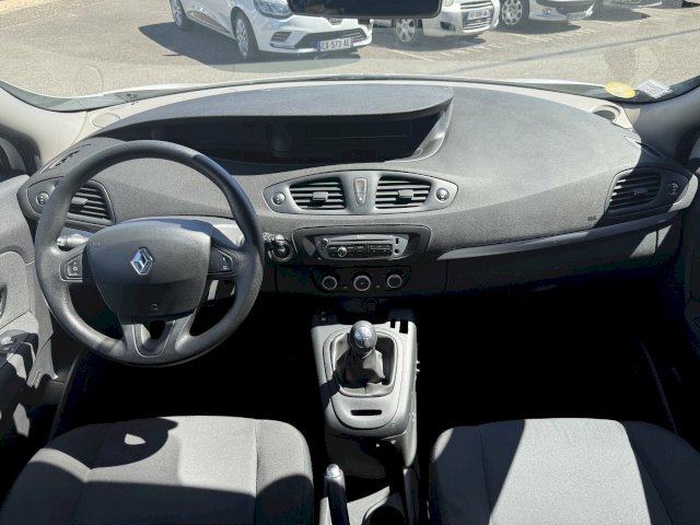 Renault Renault Grand Scenic III PHASE 2 1.5 DCI 110CH 6CV