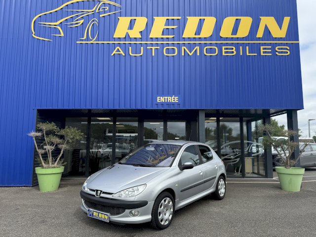 Peugeot Peugeot 206 1.6 ESSENCE/ SUPERETHANOL 110CH 7CV