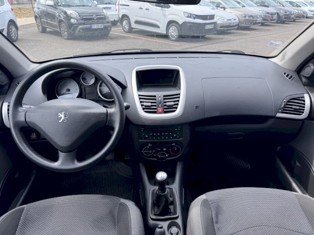 Peugeot Peugeot 206 + 1.4 ESSENCE 73CH 5CV