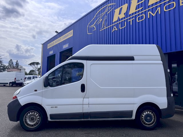 Renault Renault Trafic II L1H2 SURELEVE 1.9 DCI 82CH 6CV