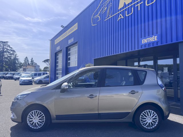 Renault Renault Scenic III (J95) 1.5 dCi 110ch energy Authentique eco²