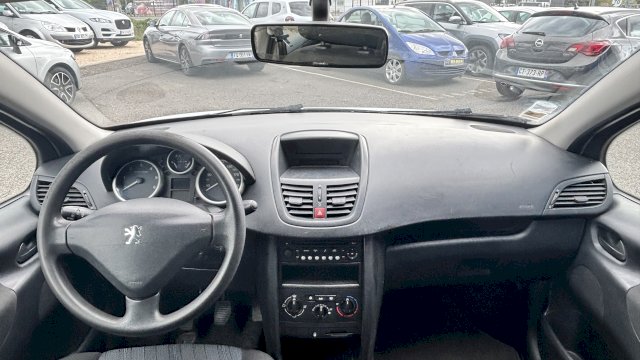 Peugeot Peugeot 207 5 PORTES 1.4 HDI 70CH 4CV