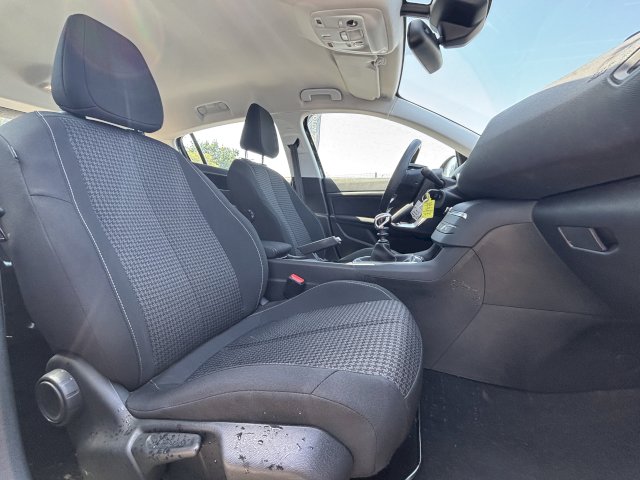PEUGEOT Peugeot 308 1,5 BLUE HDI 100 CH 5 PLACES 