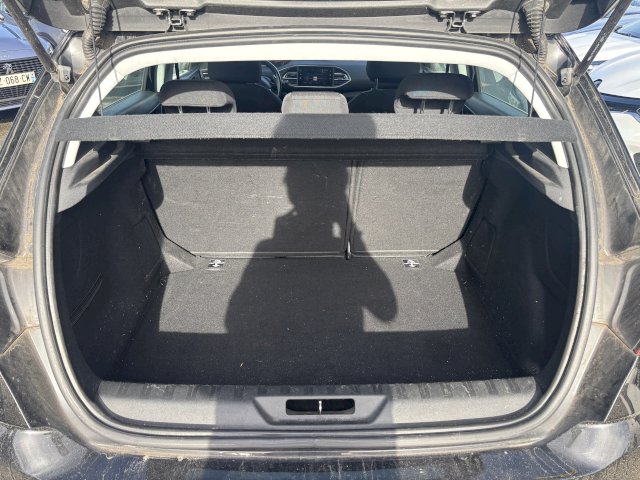 PEUGEOT Peugeot 308 1,5 BLUE HDI 100 CH 5 PLACES 