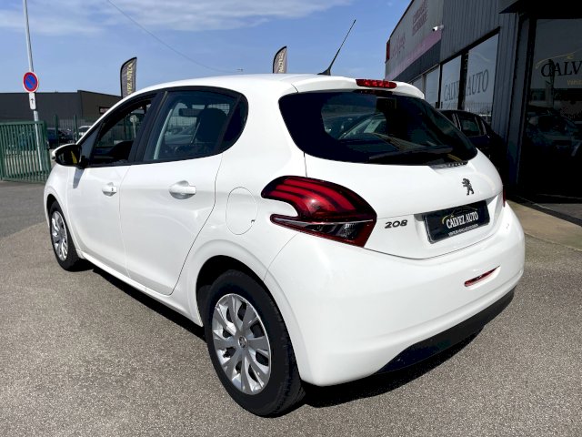 PEUGEOT Peugeot 208 1,5 BLUE HDI 100 CH 5 PLACES 