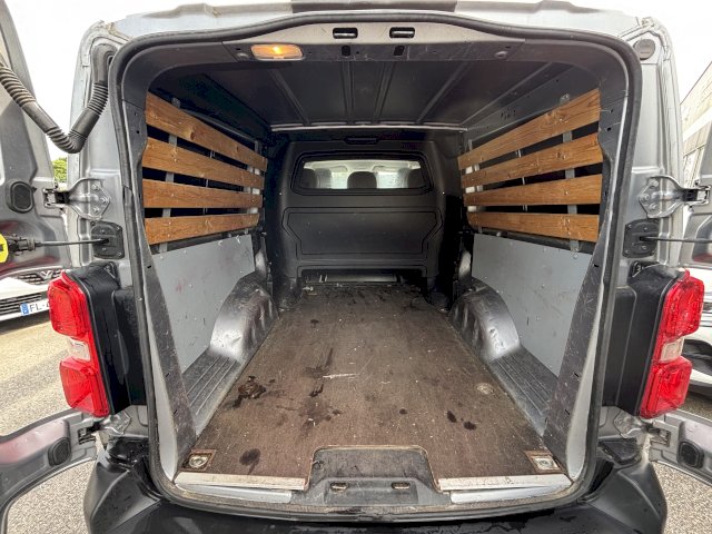 PEUGEOT Expert  2LITRES 120 CH BICABINE  L3 6 PLACES