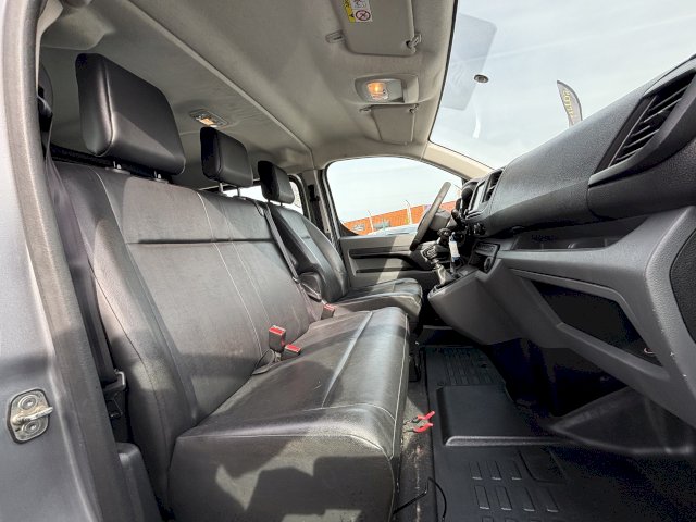 PEUGEOT Expert  2LITRES 120 CH BICABINE  L3 6 PLACES