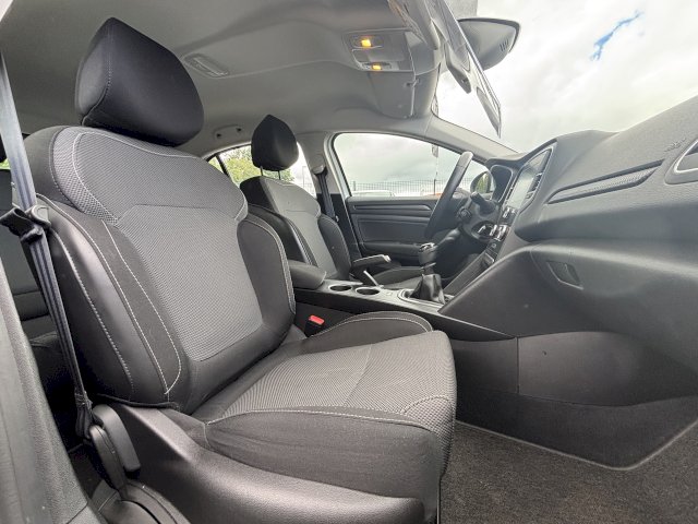 RENAULT Renault Megane DCI 90 CH BUSINESS  5 PLACES