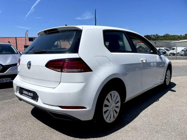 Volkswagen Volkswagen Golf VII 1.6 TDI 115ch BlueMotion Technology FAP Trendline 3p