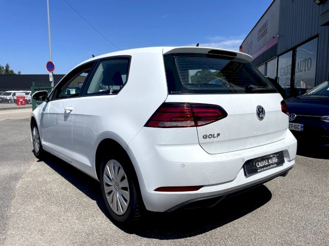Volkswagen Volkswagen Golf VII 1.6 TDI 115ch BlueMotion Technology FAP Trendline 3p