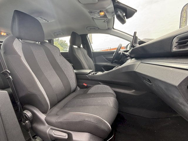 PEUGEOT Peugeot 5008 II 1.5 BlueHDi 130ch S&S Active Business EAT8