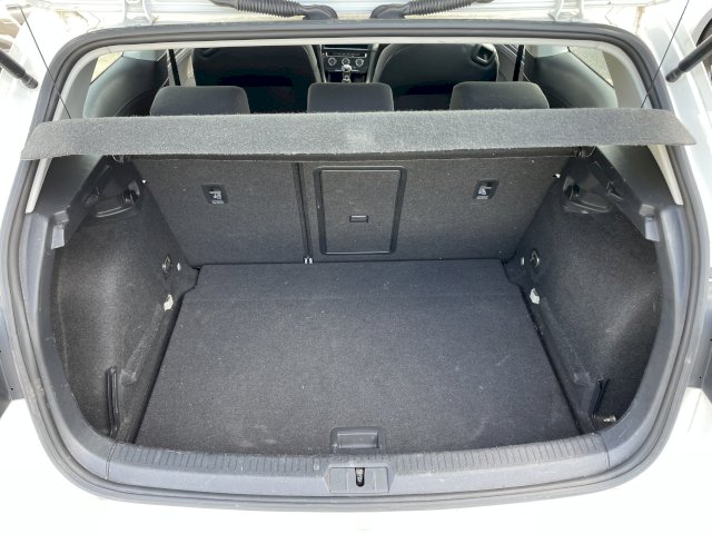 Volkswagen Volkswagen Golf VII 1.6 TDI 115ch BlueMotion Technology FAP Trendline 3p