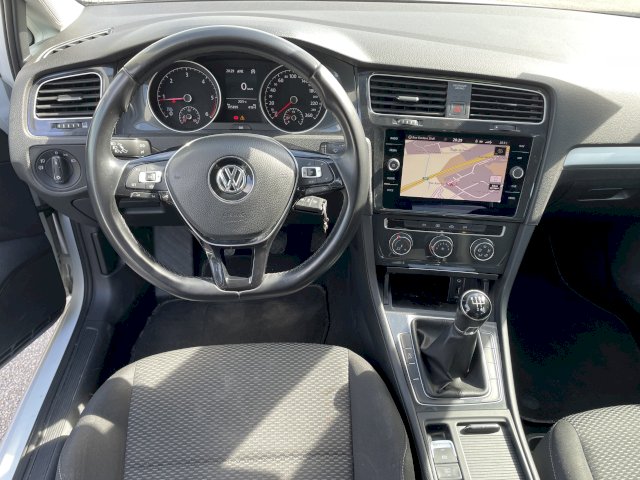 Volkswagen Volkswagen Golf VII 1.6 TDI 115ch BlueMotion Technology FAP Trendline 3p