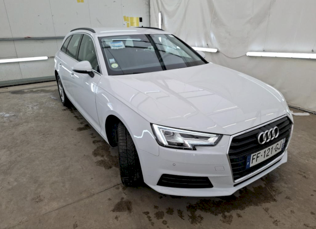 Audi Audi A4 Avant STRONIC BUSINESS LINE 150CH 