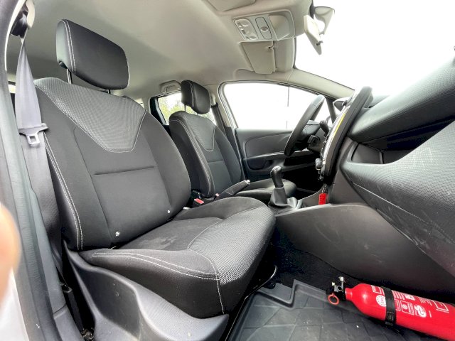 RENAULT Renault Clio Estate  dci 75 ch business 