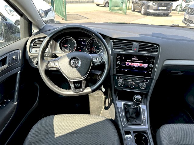 Volkswagen Volkswagen Golf VII 1.6 TDI 115ch FAP Confortline Business 5p