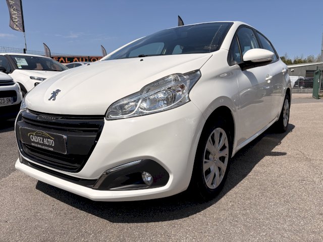 PEUGEOT Peugeot 208 1,5 HDI 100 CH 5 PLACES