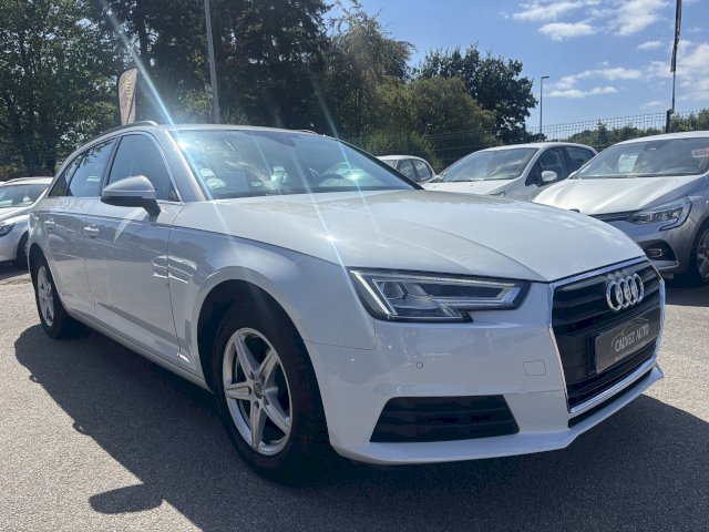 Audi Audi A4 Avant STRONIC BUSINESS LINE 150CH 