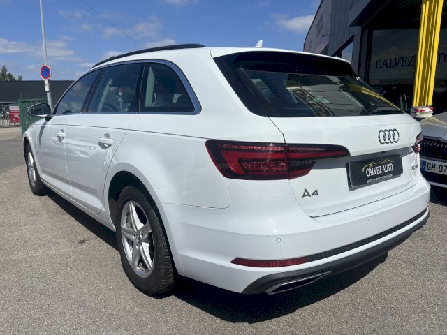 Audi Audi A4 Avant STRONIC BUSINESS LINE 150CH 