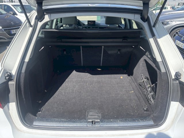 Audi Audi A4 Avant STRONIC BUSINESS LINE 150CH 