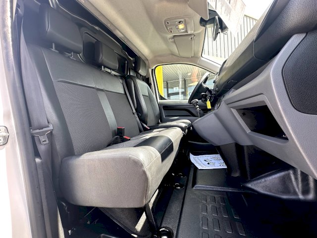 PEUGEOT Peugeot Expert L1H1 120 CHBV6 10750TTC