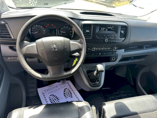 PEUGEOT Peugeot Expert L1H1 120 CHBV6 10750TTC