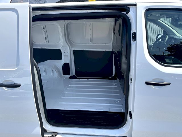 PEUGEOT Peugeot Expert L1H1 120 CHBV6 10750TTC
