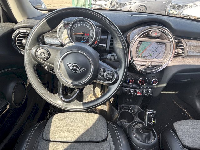 Mini Mini Cooper 136ch Edition Greenwich BVA7 109g