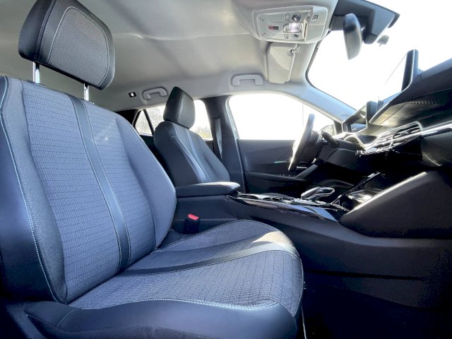 PEUGEOT Peugeot 2008 II 1.5 BlueHDi 130ch S&S Allure Business EAT8 7cv