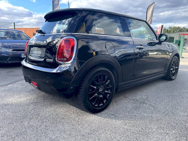 Mini Mini Cooper 136ch Edition Greenwich BVA7 109g