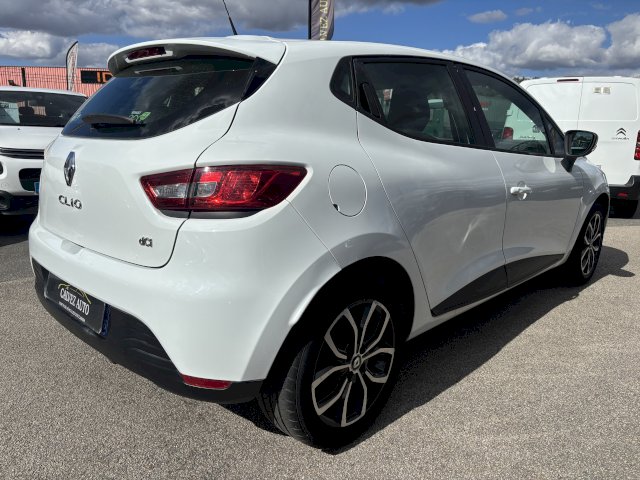 RENAULT Renault Clio IV 1,5 DCI 75 CH 2 PLACES