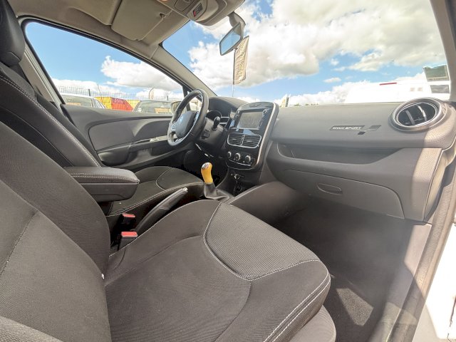 RENAULT Renault Clio IV 1,5 DCI 75 CH 2 PLACES