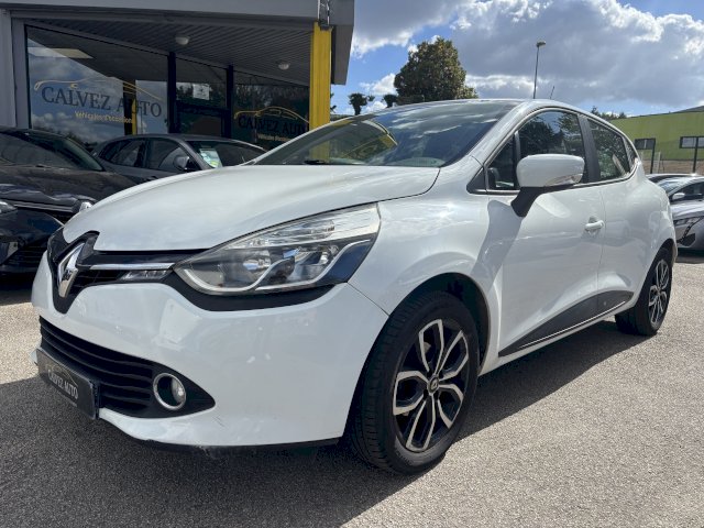 RENAULT Renault Clio IV 1,5 DCI 75 CH 2 PLACES