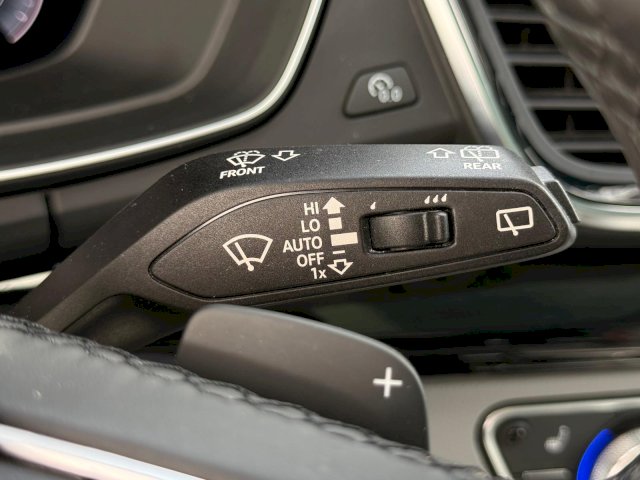 Audi Q5 40 TDI 204 S-TRONIC7 Quattro Avus