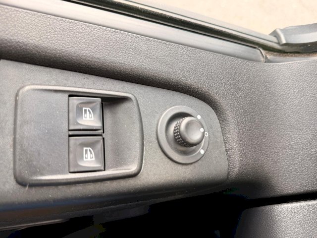 Renault Renault Trafic III 2.0 DCI 120 L2H1 GRAND CONFORT