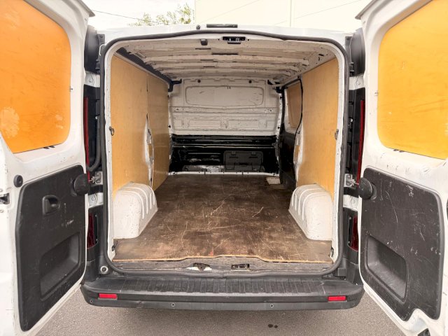 Renault Renault Trafic III 2.0 DCI 120 L2H1 GRAND CONFORT