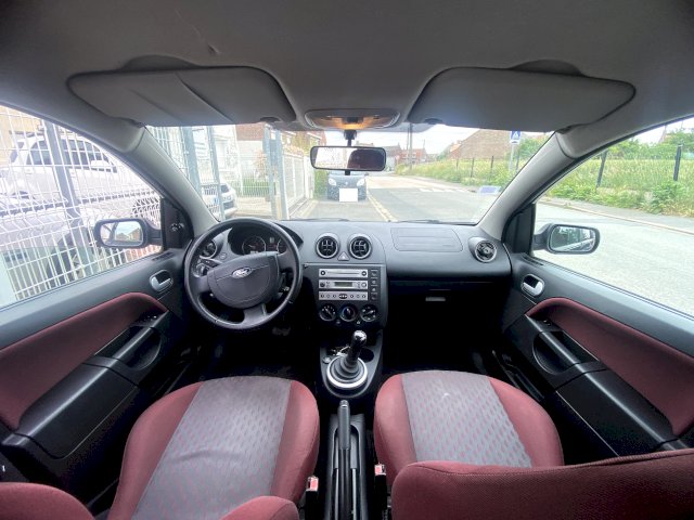 Ford Ford Fiesta III 1.4 16v 80ch Trend Durashift 5p