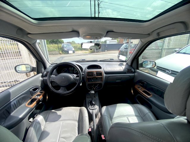 Renault Renault Clio II (B/C65) 1.6e 90ch Initiale BVA 5p