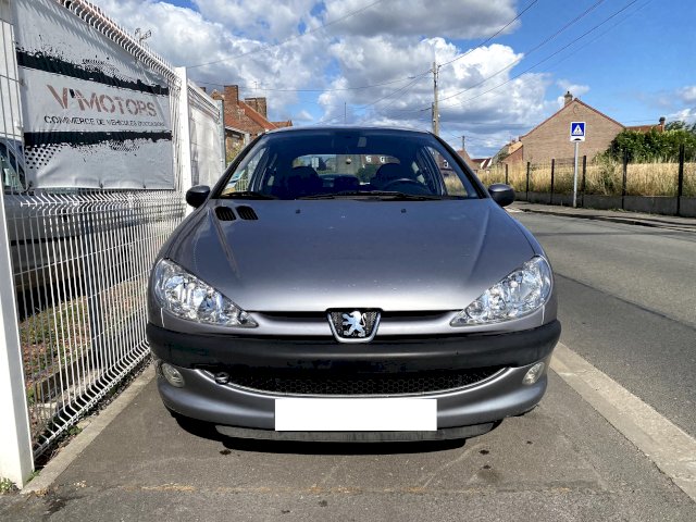 Peugeot Peugeot 206  1.6 16v XT BAa 3p