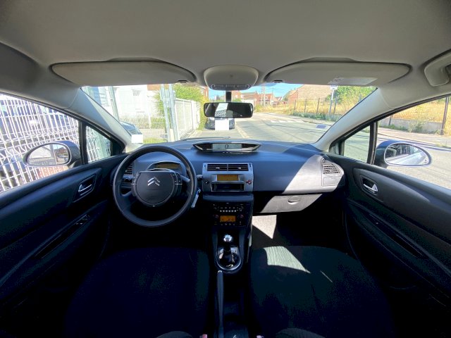Citroën Citroën C4  1.4i 16v Confort