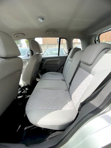 Ford Ford Fusion  1.4 16v 80ch Trend Pack Durashift