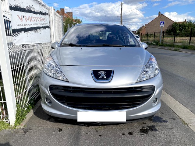 Peugeot Peugeot 207  1.6 HDi90 Executive Pack 5p