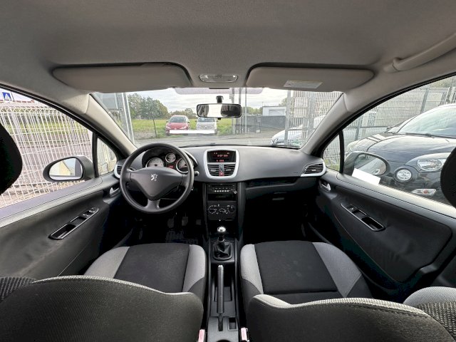 Peugeot Peugeot 207  1.4 Urban 5p